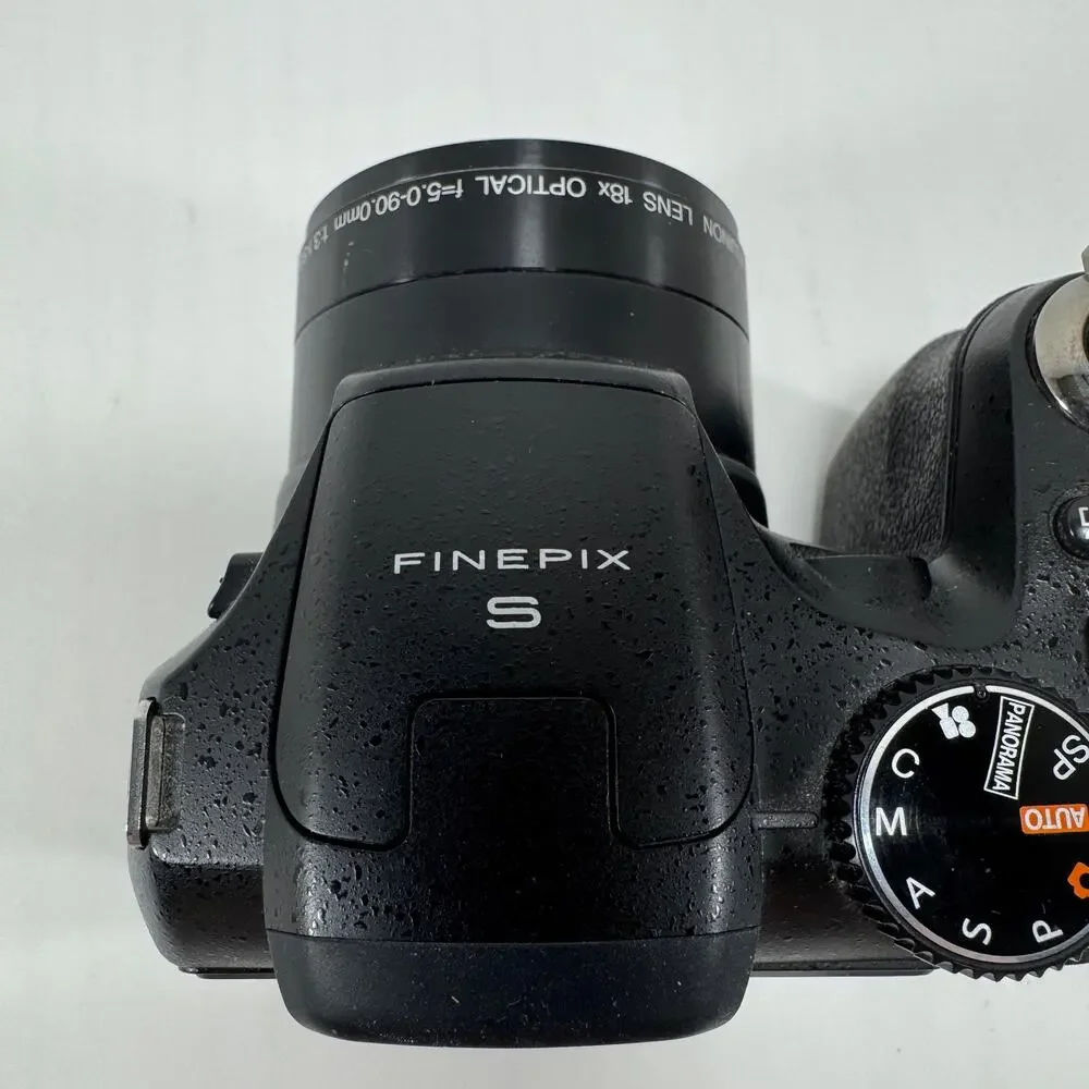 Fujifilm FinePix S2940WM Black 14MP Digital Camera 18X Optical Lens Tested Works